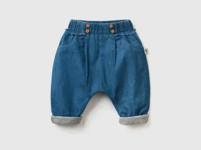 Loose fit trousers in pure cotton